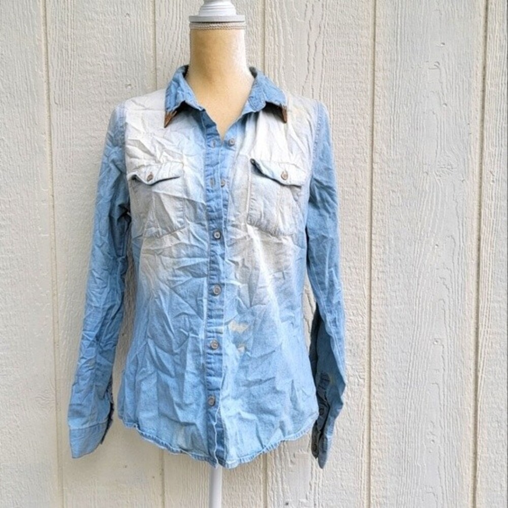 forever 21 western rodeo denim button down shirt womens sz med.